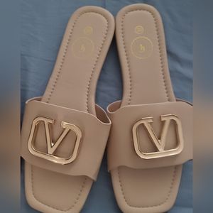 Sandals #valentino #garavani #inspiration